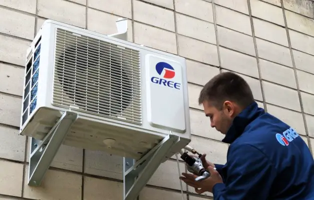Instalare aer condiționat pret