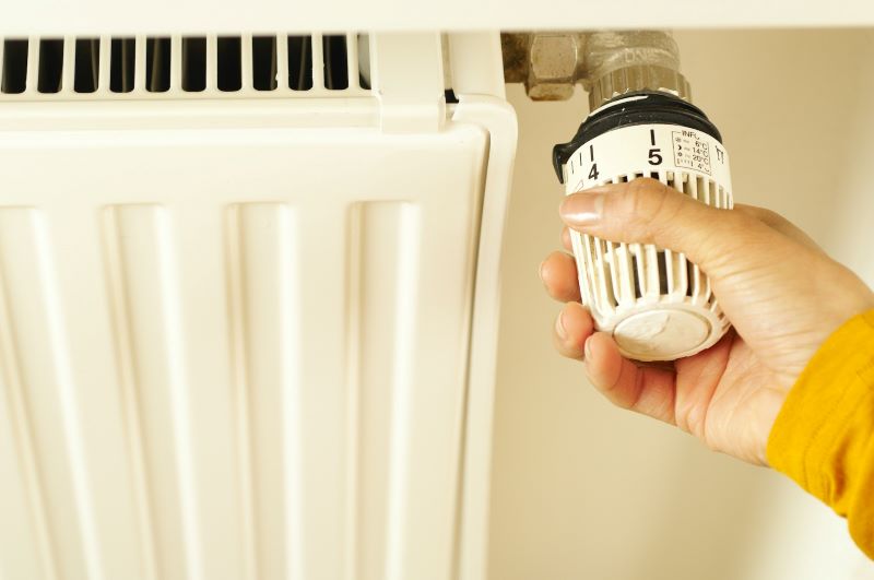 calorifer cu robinet termostatic