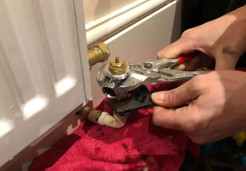 montare robineti termostatici