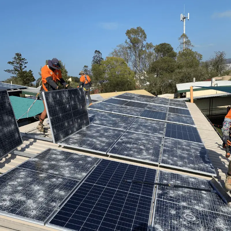 panou fotovoltaic grindina