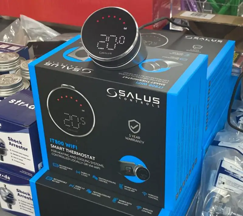 termostat cu comanda de pe telefon